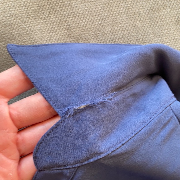 Comfortable blue button down - Picture 5 of 6